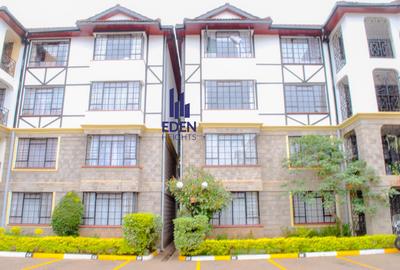 3 Bed Apartment with En Suite in Valley Arcade