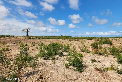 0.045 ha Land at Causuarina Road - 2