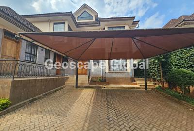 4 Bed House with En Suite in Runda