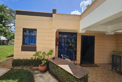 5 Bed House with En Suite in Runda - 4