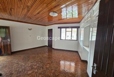 5 Bed House with En Suite in Gigiri