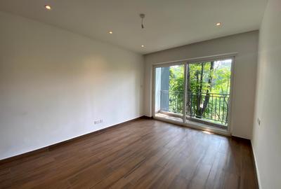 3 Bed Apartment with En Suite at General Mathenge