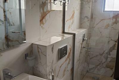 1 Bed Apartment with En Suite at Brookside - 4