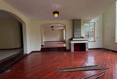 4 Bed Townhouse with En Suite at Miotoni