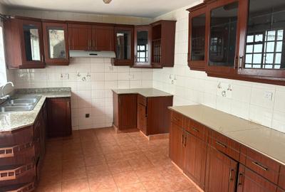 4 Bed Townhouse with En Suite at Matundu Lane - 2