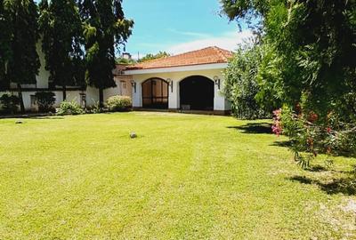 5 Bed House with En Suite at Nyali - 2