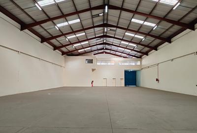 12,500 ft² Warehouse with Parking in Mombasa Road