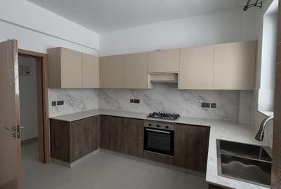3 Bed Apartment with En Suite in Westlands Area - 2