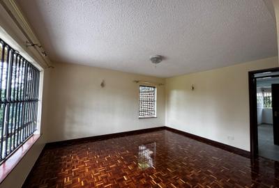 4 Bed House with En Suite in Gigiri - 4