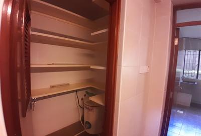 3 Bed Apartment with En Suite in Lavington - 4