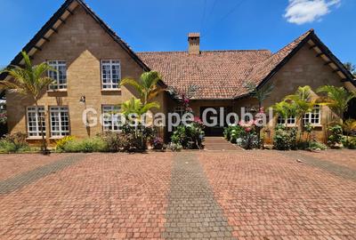 4 Bed House with En Suite in Runda