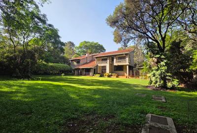 5 Bed House with En Suite in Karen - 3