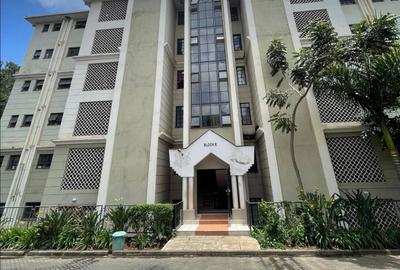 3 Bed Apartment with En Suite in Lavington