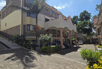 4 Bed Townhouse with En Suite in Brookside - 4