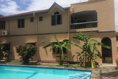 5 Bed House with En Suite at Bamburi