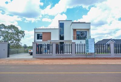 6 Bed Townhouse with Staff Quarters in Tatu City