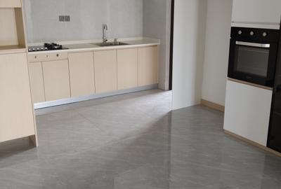 Furnished 3 Bed Apartment with En Suite at Riverside - 2