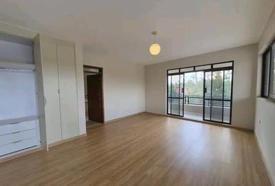 5 Bed House with En Suite in Karen - 4