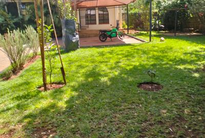 4 Bed Townhouse with En Suite in Lavington - 2