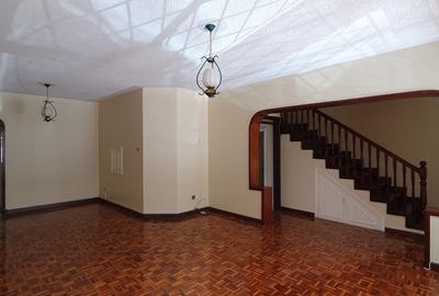 4 Bed House with En Suite at Brookside Gardens - 3