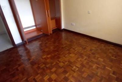 2 Bed Apartment with En Suite in Westlands Area