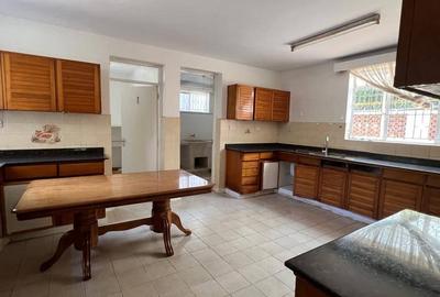 4 Bed House in Kyuna - 4