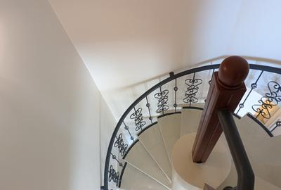 1 Bed Apartment with Gym in Kilimani - 2