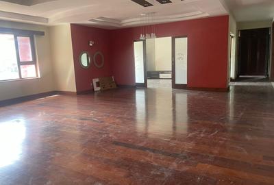 3 Bed Apartment with En Suite at 1St Parklands - 3