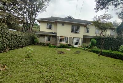 5 Bed House with En Suite at Hardy - 2