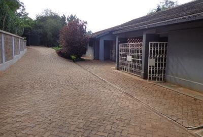 4 Bed House with En Suite in Loresho