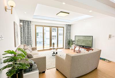 4 Bed Apartment with En Suite in Lavington