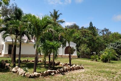4 Bed House with En Suite in Nyali Area - 3