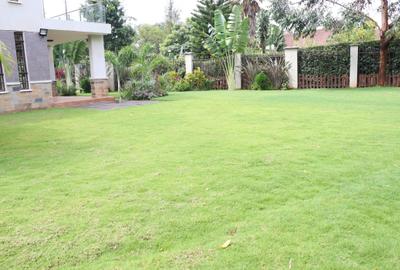 5 Bed Villa with En Suite in Runda - 2