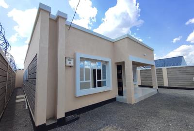 3 Bed House with En Suite in Kamakis - 2