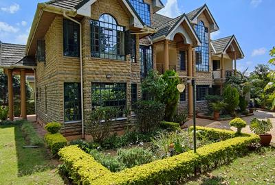 4 Bed Villa with En Suite in Karen