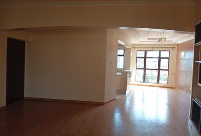 3 Bed Apartment with En Suite in Kilimani - 4