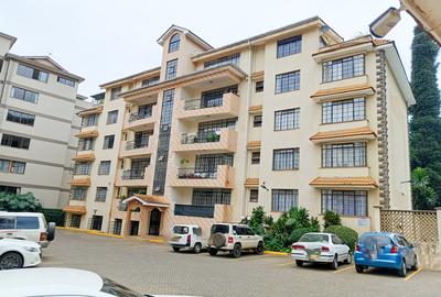 3 Bed Apartment with En Suite in Brookside