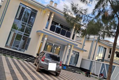 5 Bed House with En Suite at Mugutha