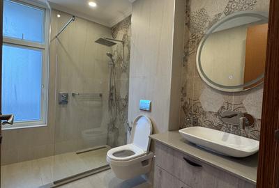 Serviced 2 Bed Apartment with En Suite in Westlands Area - 3