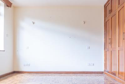 3 Bed House with En Suite in Westlands Area - 3