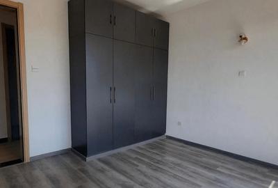 3 Bed Apartment with En Suite in Kileleshwa