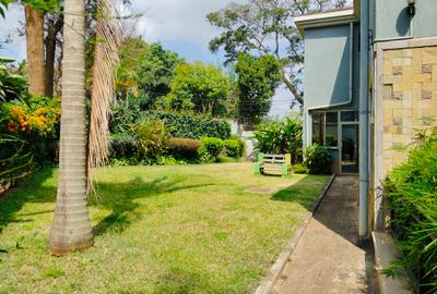 5 Bed Townhouse with En Suite at Westlands - 2