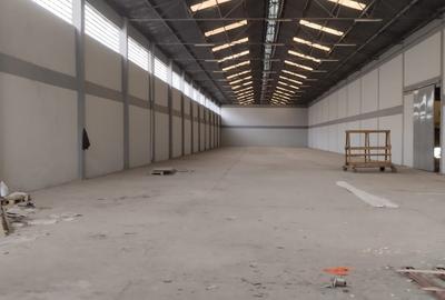13,200 ft² Warehouse with Cctv at North Airport Rd. - 2