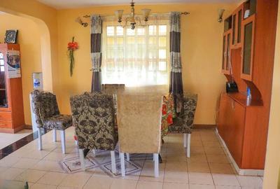 4 Bed House with En Suite at Garden Estate - 4