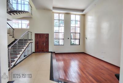 5 Bed Townhouse with En Suite at Lavington - 2