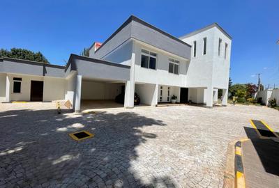 4 Bed House with En Suite at Runda - 2