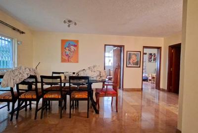 5 Bed Townhouse with En Suite at Brookside Drive - 3