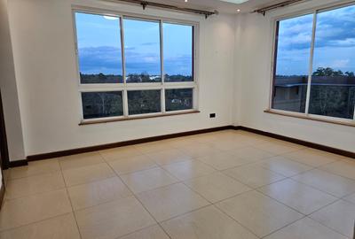 5 Bed Apartment with En Suite in General Mathenge