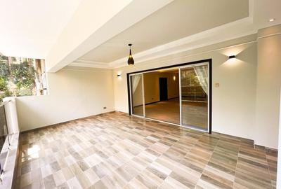 2 Bed Apartment with En Suite at Riverside Drive