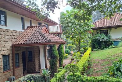 5 Bed Townhouse with En Suite in Rosslyn